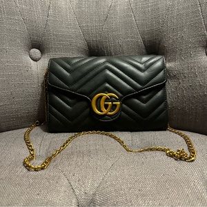 Black Wallet On Chain